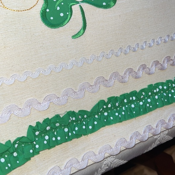 St. Patrick’s Day table runner - Picture 6 of 6